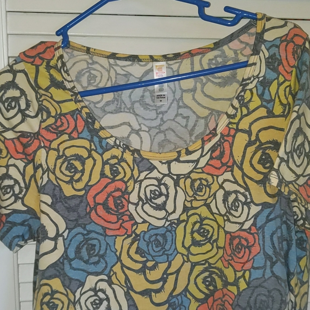 Lularoe Classic Tee